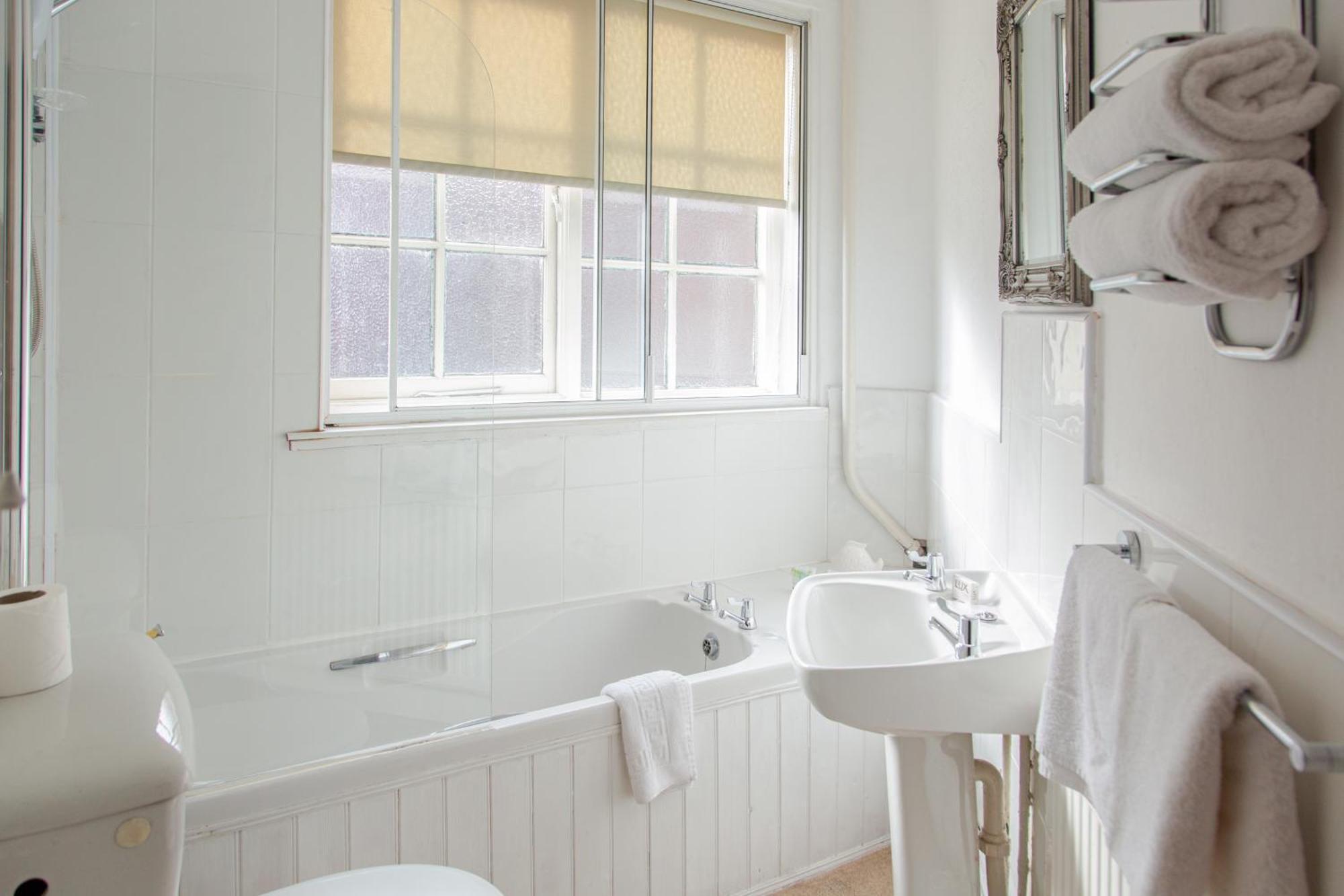 Double Room with Private Seperate Bathroom