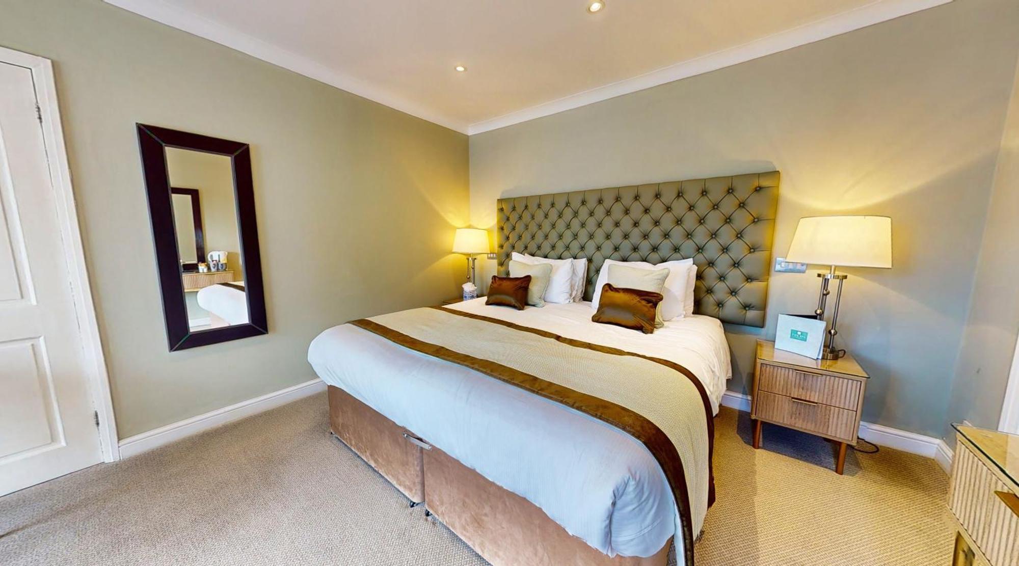 Superior Double or Twin Room Garden View