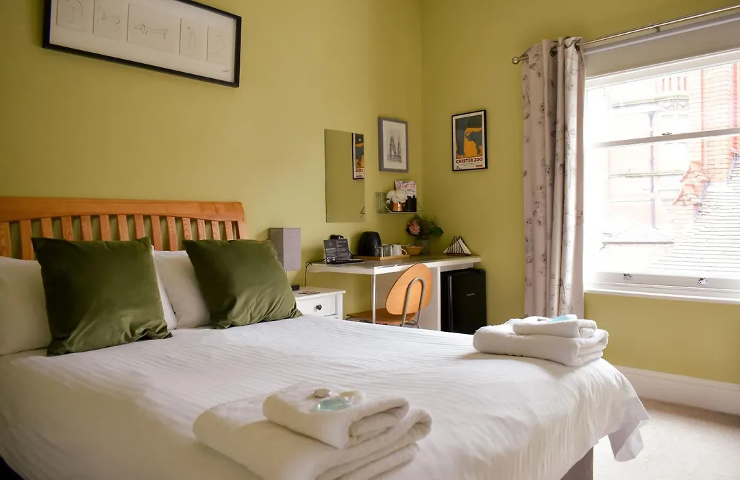 Grosvenor Place Guest House-1