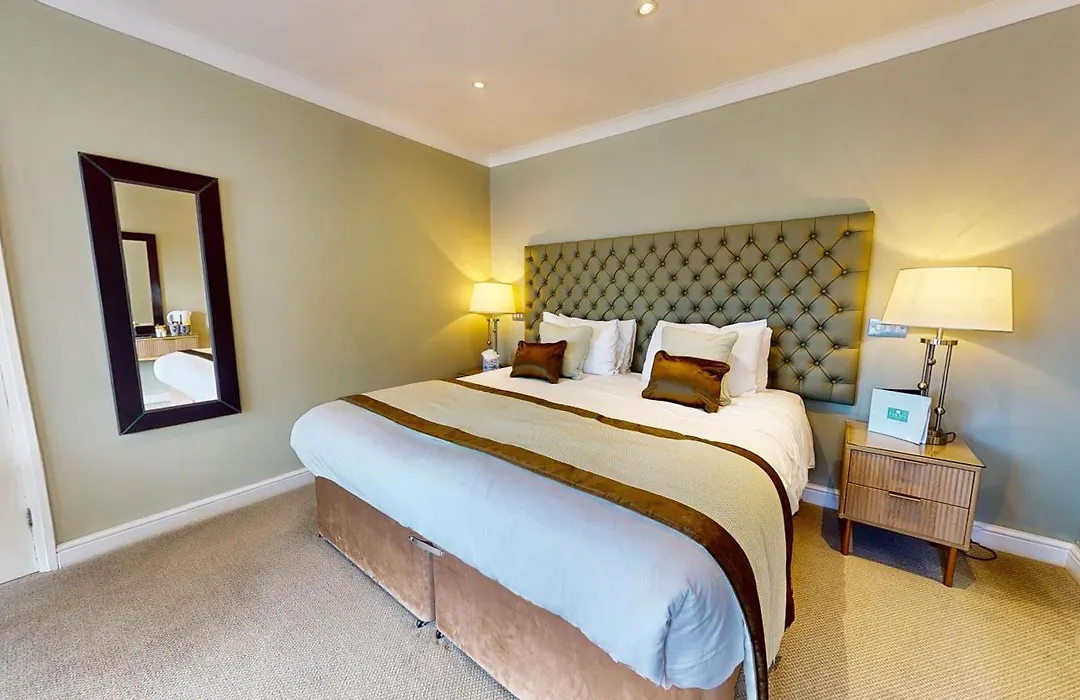 Rowton Hall Hotel And Spa-1