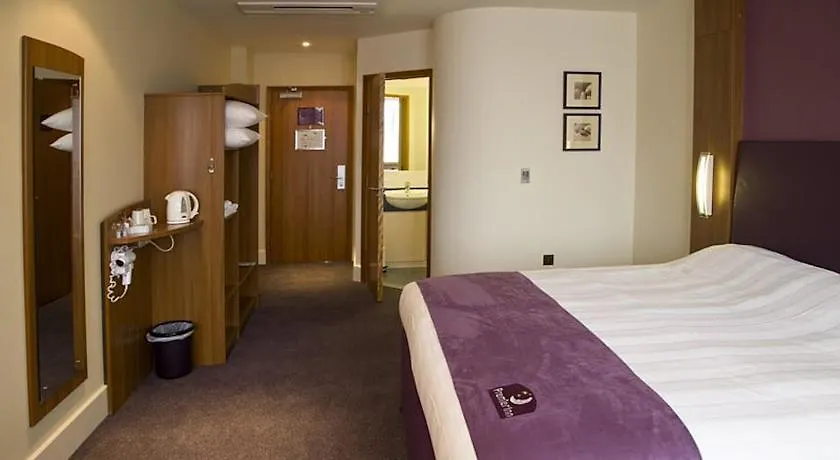 Premier Inn Chester City Centre-1