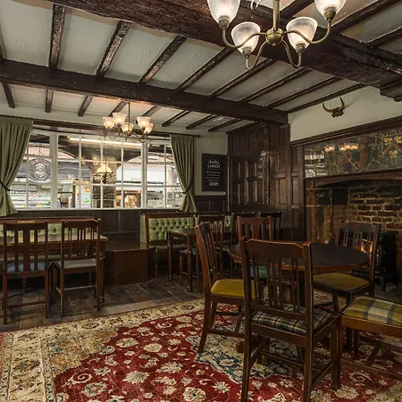 The Pied Bull-3