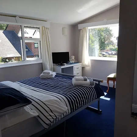 Alexandra Lodge Guest House-2